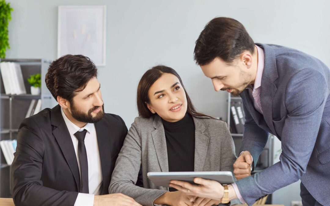 Staples Blog Photos - 2022 - Feb Why You Need An Insurance Agent